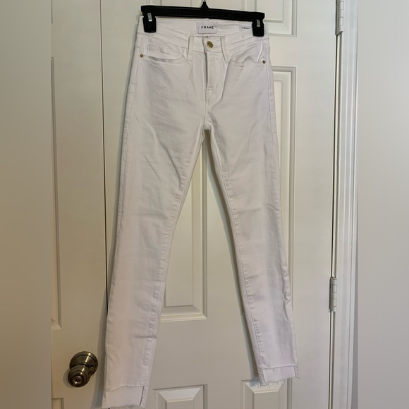 NWT Frame Le Skinny De Jeanne Raw Stagger hem in Blanc - Picture 5 of 6